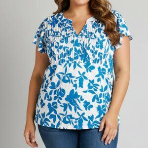 Bloomchic Blue & White Floral Pleated Blouse Size 26